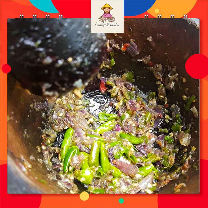 gỏi đu đủ kiến vàng Gia Lai