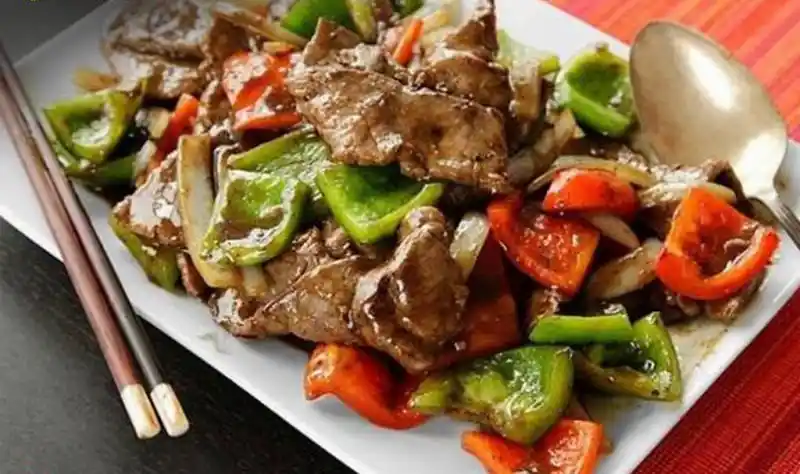 Cách làm thịt cừu xào sả ớt